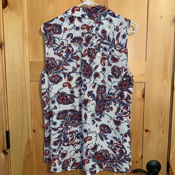 NWOT Paisley Print Button Up Tank - Picture 5 of 9